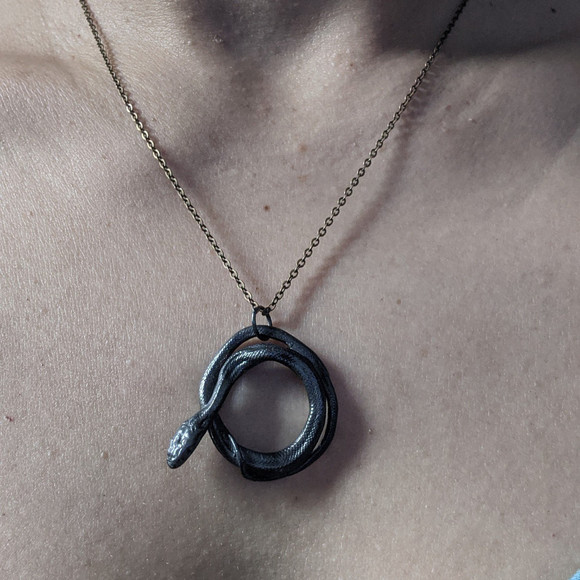 Meet your Posher, Lani - Picture 1 of 1